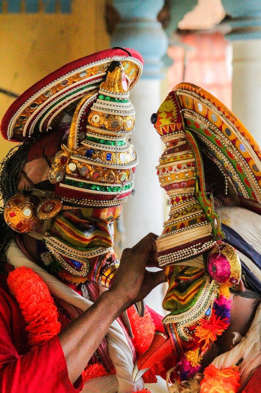 colourful, artistic, actor, art gallery, dancer, people, sleeve, performance, dark, dark background, entertainment, tribal people, face paint, trading, traditional, night sky, night club, costume, standing, dramatic portrait, drama, theater, event, festivals
